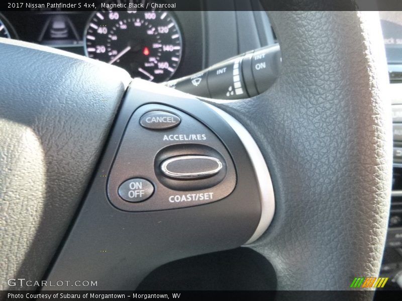 Magnetic Black / Charcoal 2017 Nissan Pathfinder S 4x4