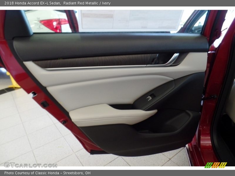 Radiant Red Metallic / Ivory 2018 Honda Accord EX-L Sedan