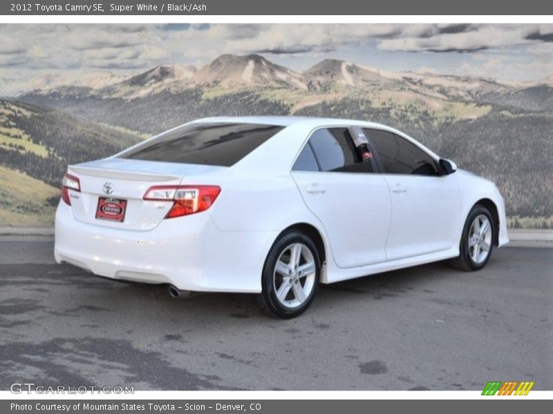 Super White / Black/Ash 2012 Toyota Camry SE