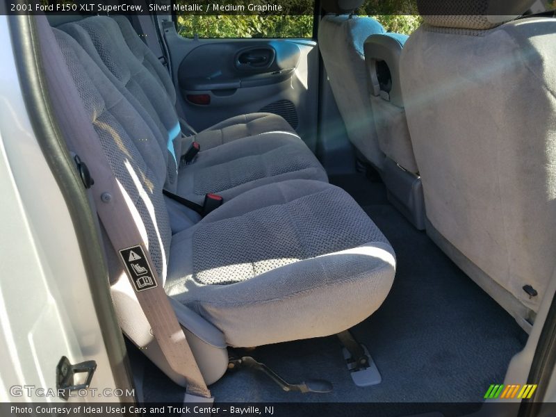 Silver Metallic / Medium Graphite 2001 Ford F150 XLT SuperCrew