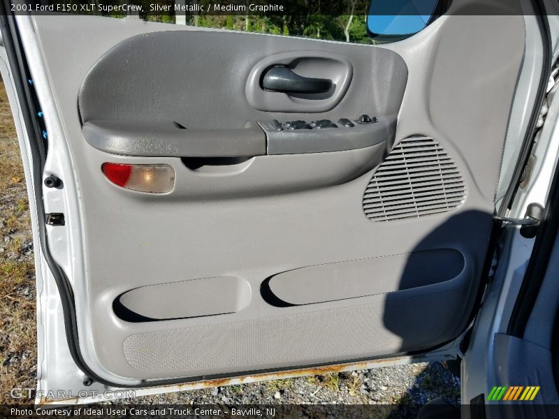 Silver Metallic / Medium Graphite 2001 Ford F150 XLT SuperCrew