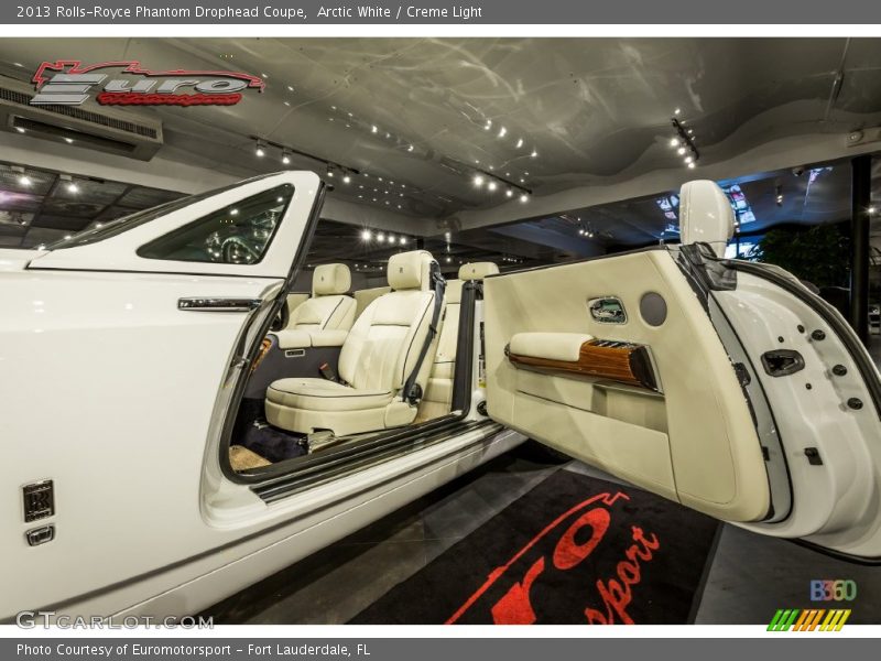 Arctic White / Creme Light 2013 Rolls-Royce Phantom Drophead Coupe