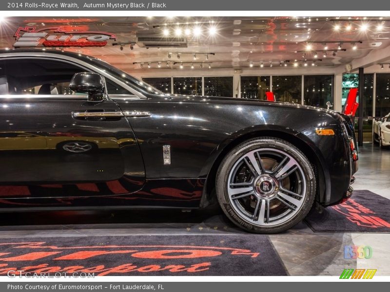 Autumn Mystery Black / Black 2014 Rolls-Royce Wraith