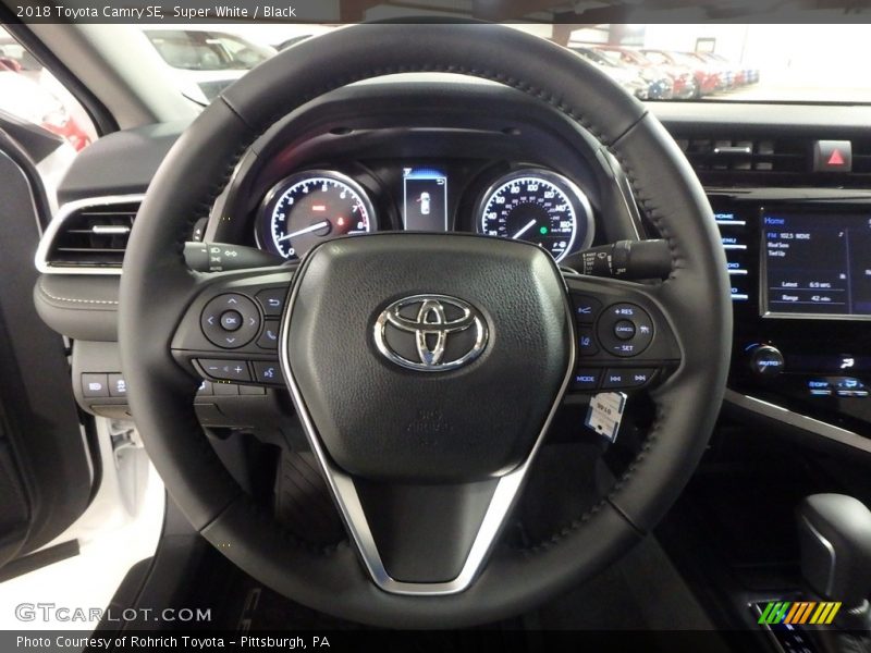 Super White / Black 2018 Toyota Camry SE