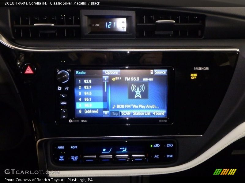 Classic Silver Metallic / Black 2018 Toyota Corolla iM