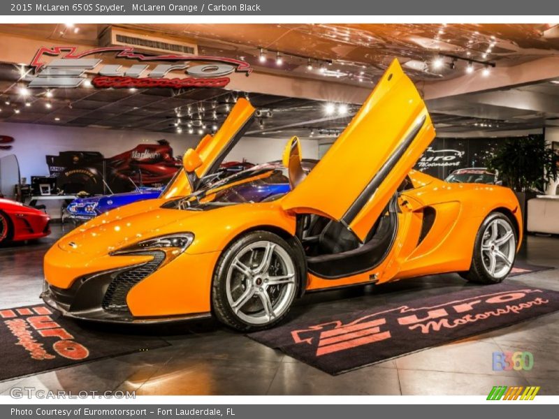 McLaren Orange / Carbon Black 2015 McLaren 650S Spyder