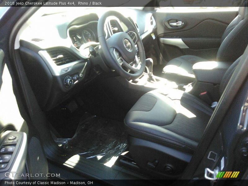 Rhino / Black 2018 Jeep Cherokee Latitude Plus 4x4