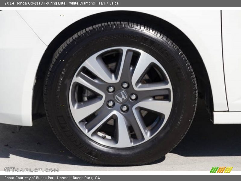 White Diamond Pearl / Beige 2014 Honda Odyssey Touring Elite