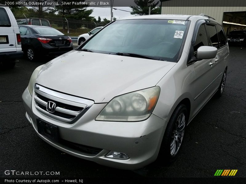 Silver Pearl Metallic / Black 2006 Honda Odyssey Touring