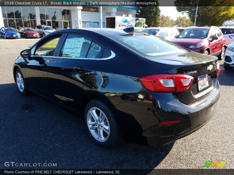 Mosaic Black Metallic / Dark Atmosphere/Medium Atmosphere 2018 Chevrolet Cruze LT