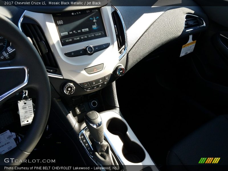 Mosaic Black Metallic / Jet Black 2017 Chevrolet Cruze LS