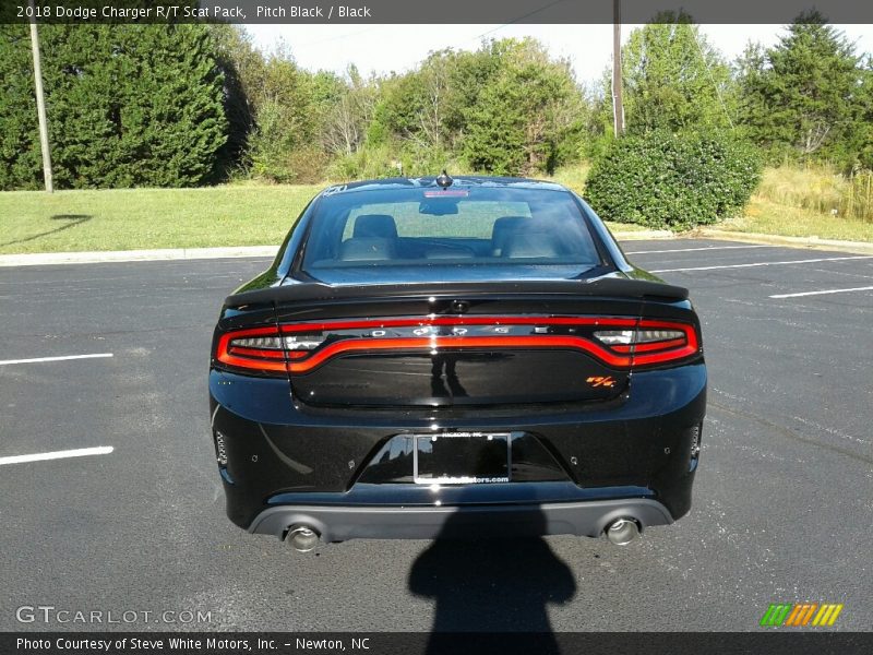 Pitch Black / Black 2018 Dodge Charger R/T Scat Pack