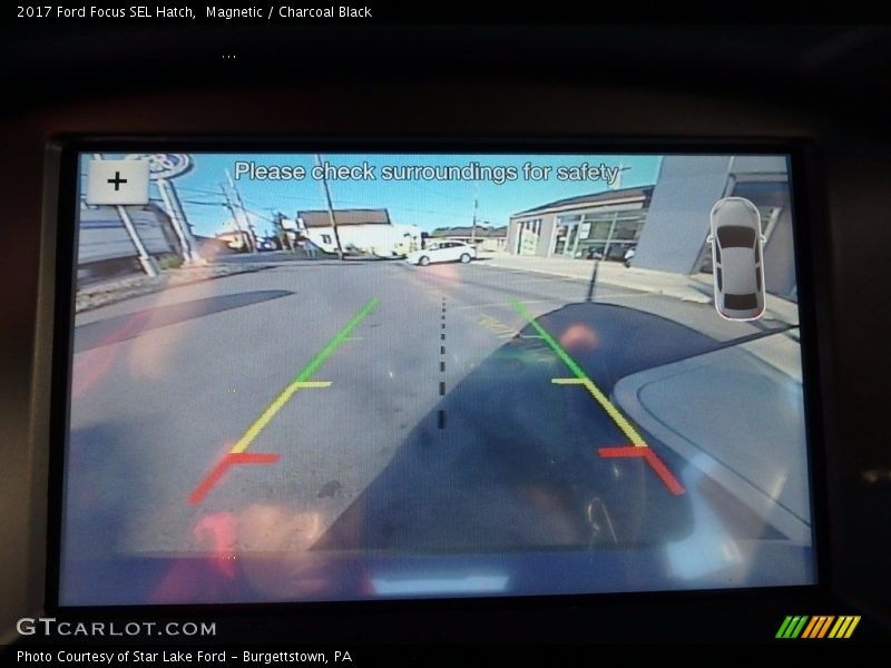 Magnetic / Charcoal Black 2017 Ford Focus SEL Hatch