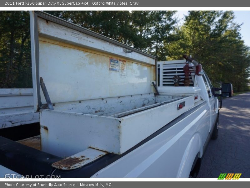 Oxford White / Steel Gray 2011 Ford F250 Super Duty XL SuperCab 4x4