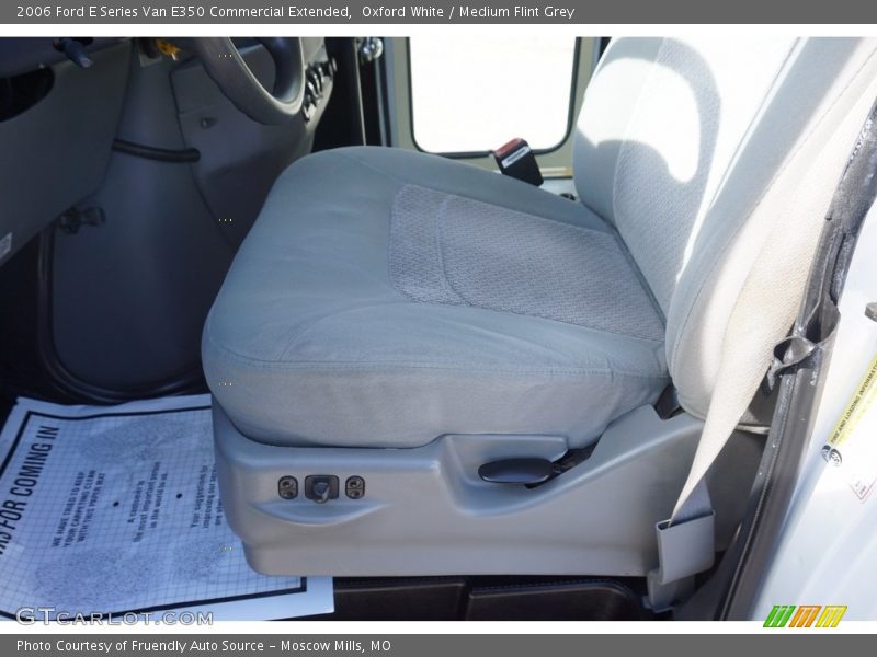 Oxford White / Medium Flint Grey 2006 Ford E Series Van E350 Commercial Extended