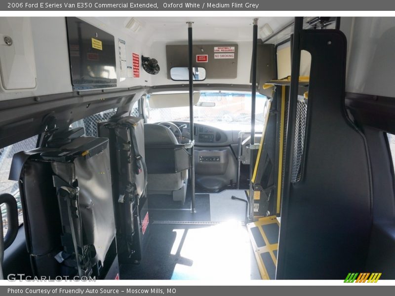 Oxford White / Medium Flint Grey 2006 Ford E Series Van E350 Commercial Extended