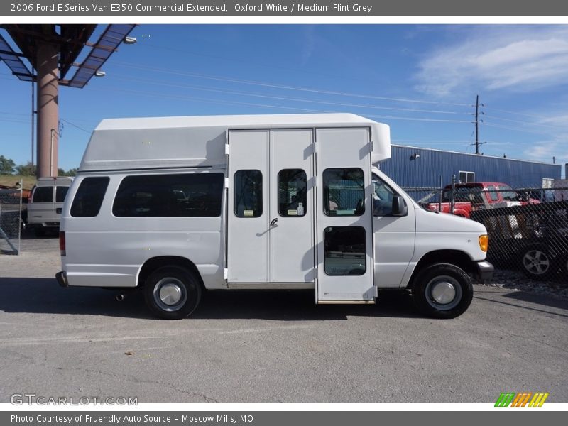Oxford White / Medium Flint Grey 2006 Ford E Series Van E350 Commercial Extended