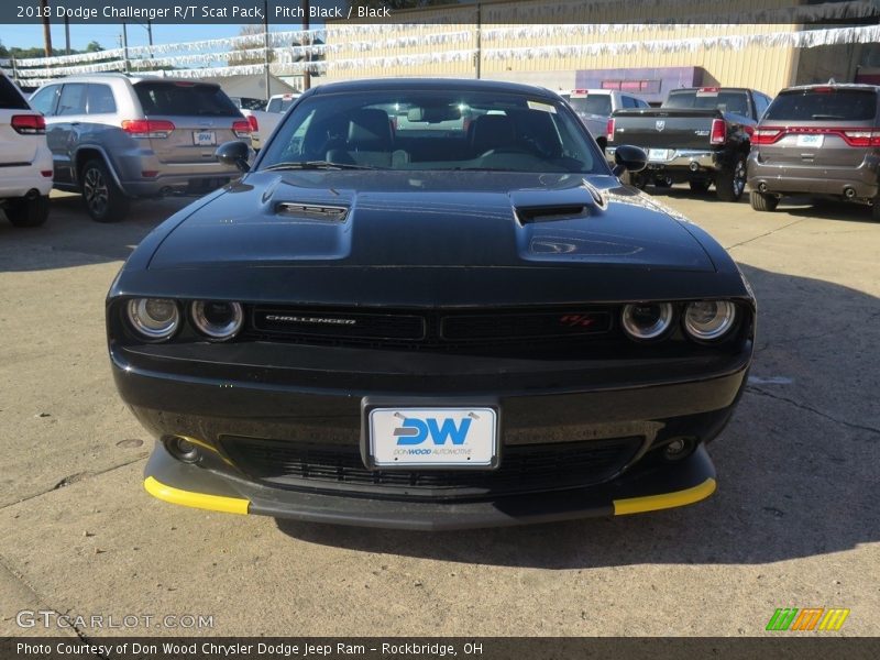 Pitch Black / Black 2018 Dodge Challenger R/T Scat Pack