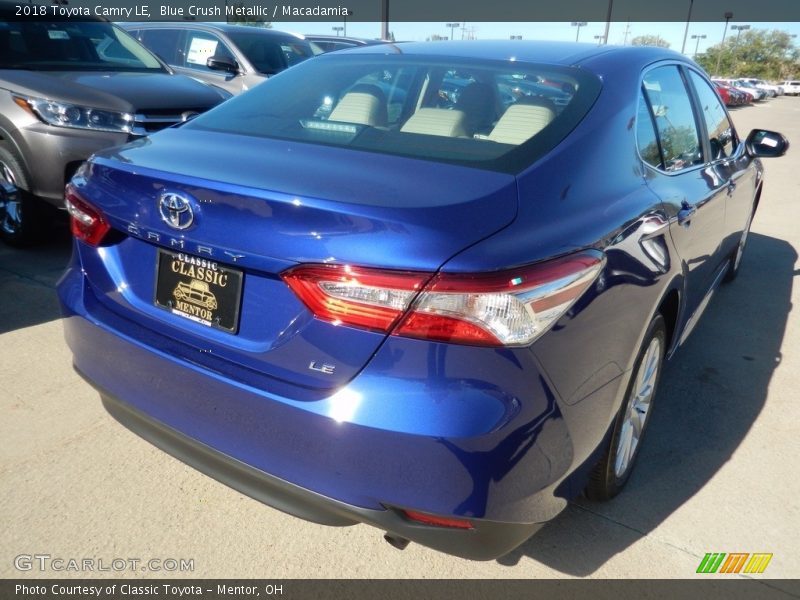 Blue Crush Metallic / Macadamia 2018 Toyota Camry LE