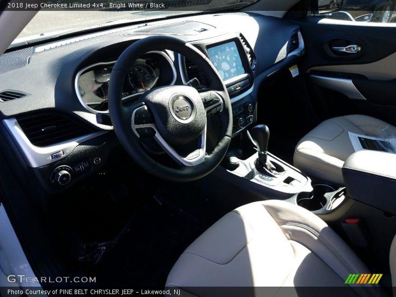 Bright White / Black 2018 Jeep Cherokee Limited 4x4