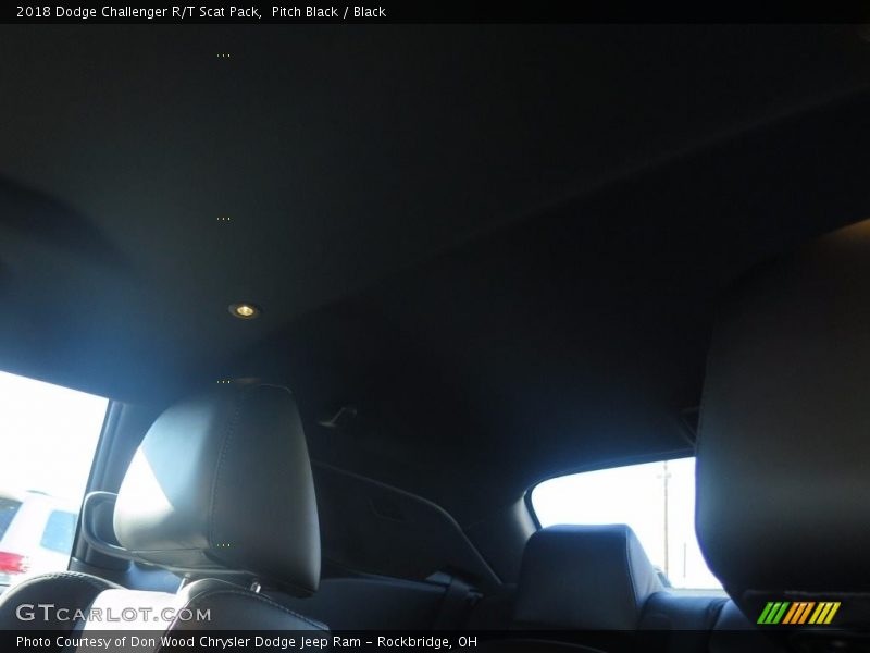 Pitch Black / Black 2018 Dodge Challenger R/T Scat Pack