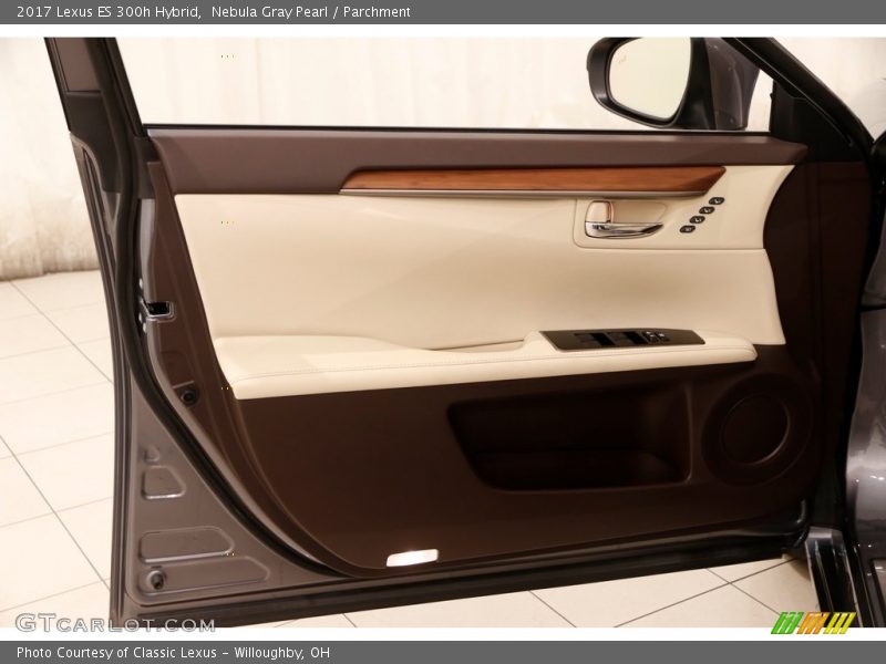 Nebula Gray Pearl / Parchment 2017 Lexus ES 300h Hybrid