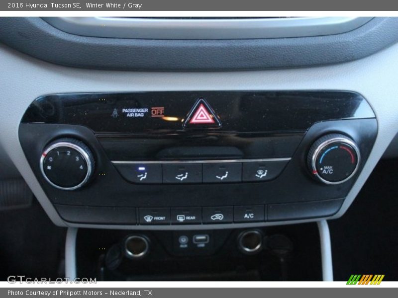 Winter White / Gray 2016 Hyundai Tucson SE
