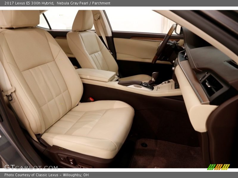 Nebula Gray Pearl / Parchment 2017 Lexus ES 300h Hybrid