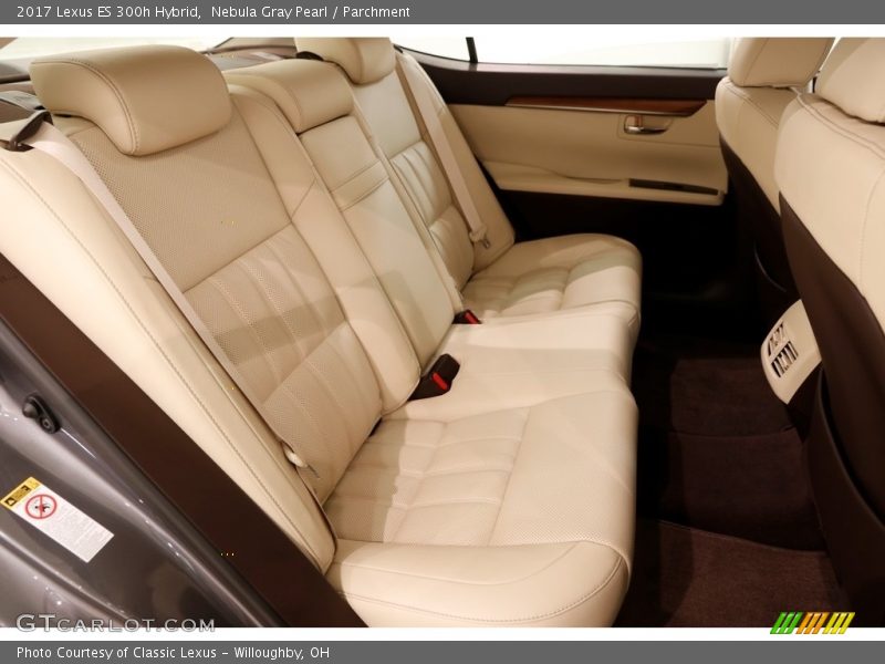 Nebula Gray Pearl / Parchment 2017 Lexus ES 300h Hybrid