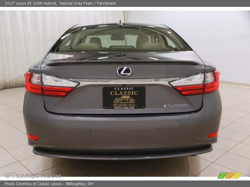 Nebula Gray Pearl / Parchment 2017 Lexus ES 300h Hybrid