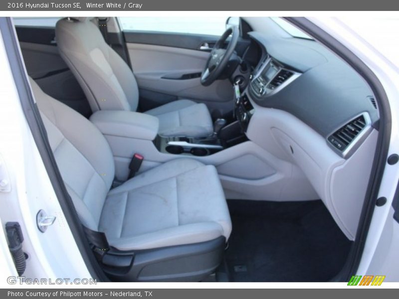 Winter White / Gray 2016 Hyundai Tucson SE