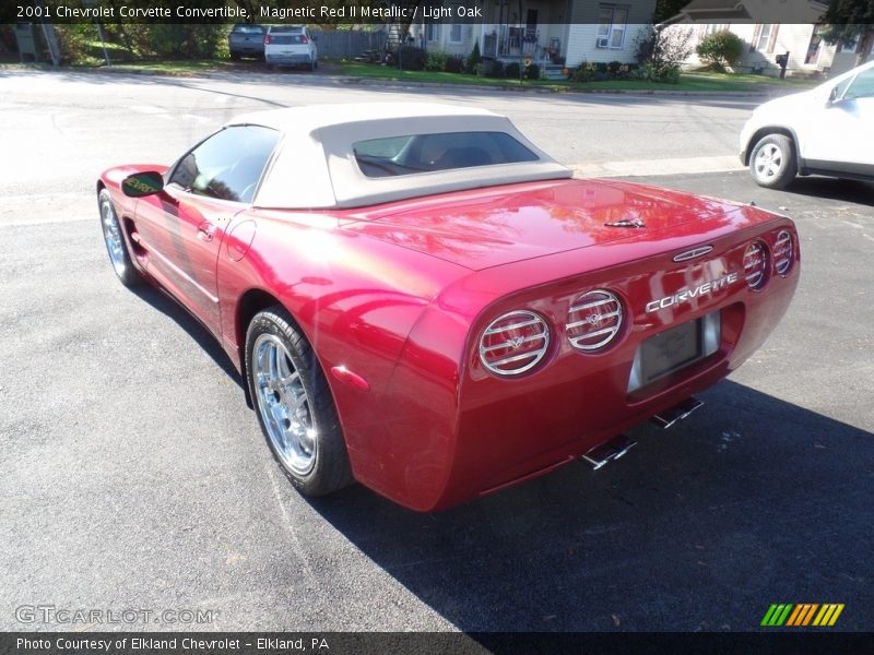 Magnetic Red II Metallic / Light Oak 2001 Chevrolet Corvette Convertible