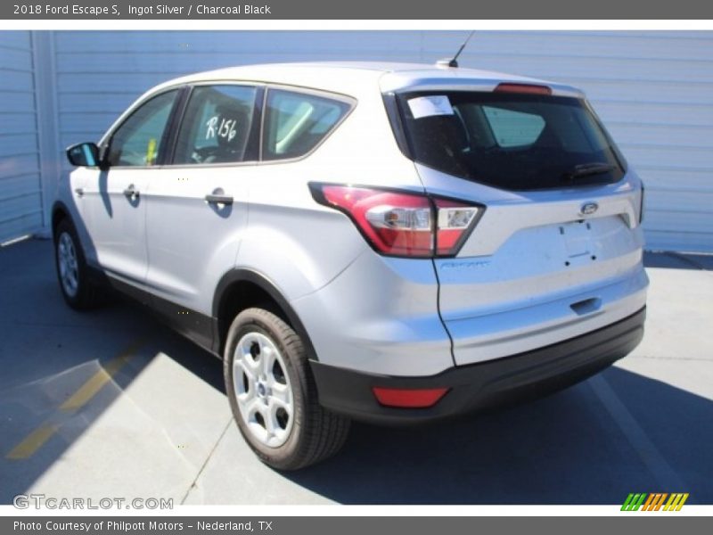 Ingot Silver / Charcoal Black 2018 Ford Escape S
