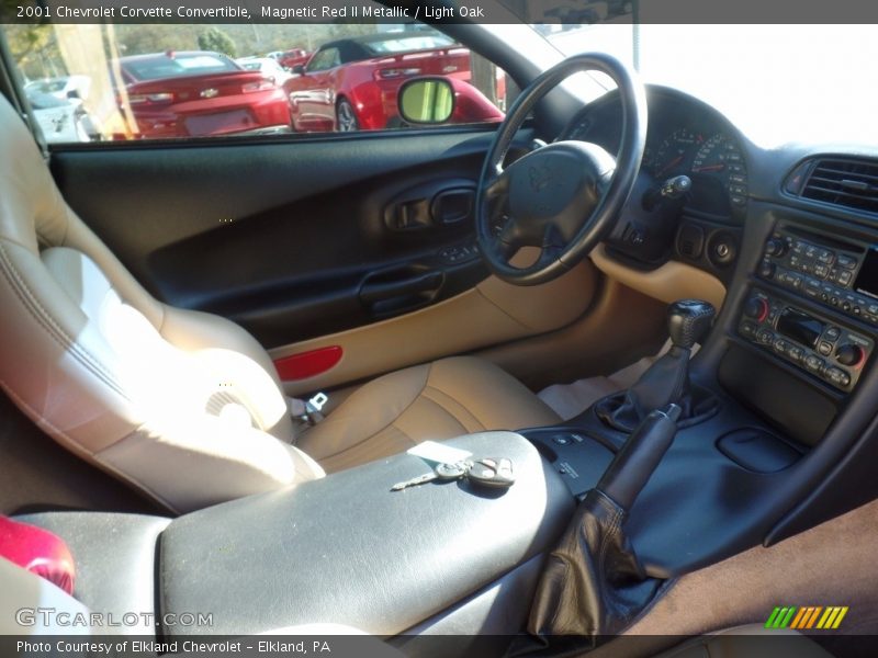 Magnetic Red II Metallic / Light Oak 2001 Chevrolet Corvette Convertible