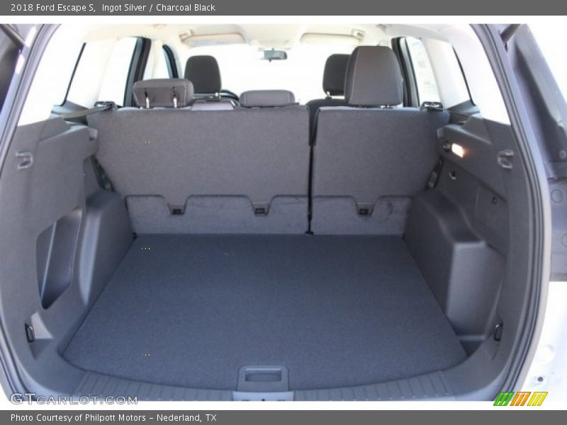 Ingot Silver / Charcoal Black 2018 Ford Escape S