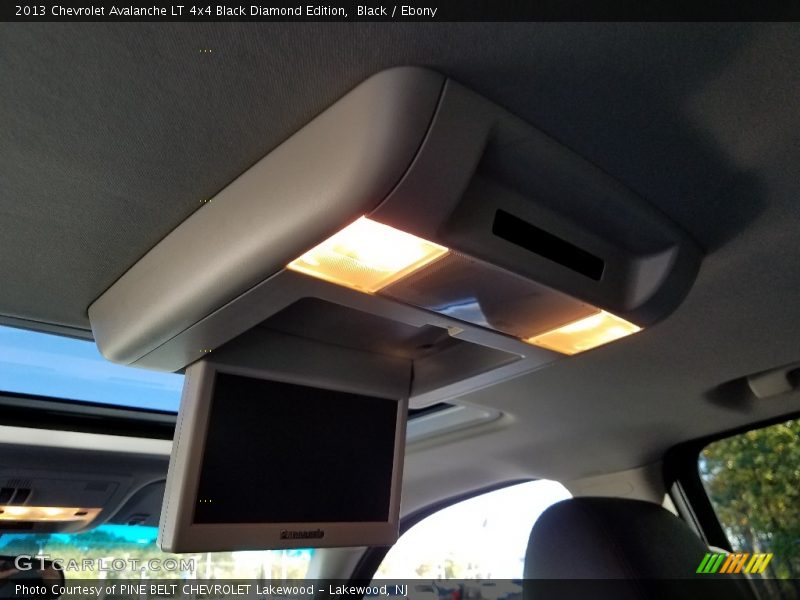 Black / Ebony 2013 Chevrolet Avalanche LT 4x4 Black Diamond Edition
