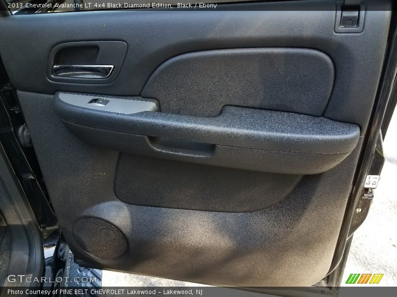 Black / Ebony 2013 Chevrolet Avalanche LT 4x4 Black Diamond Edition