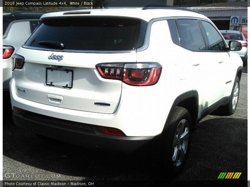 White / Black 2018 Jeep Compass Latitude 4x4