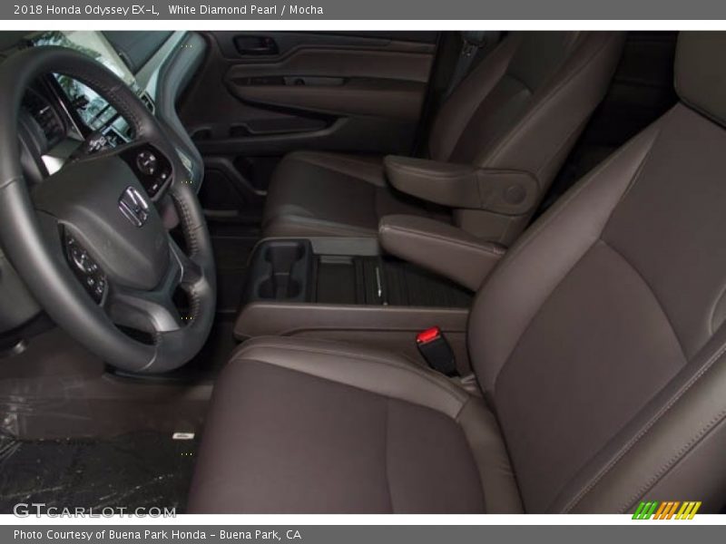 White Diamond Pearl / Mocha 2018 Honda Odyssey EX-L