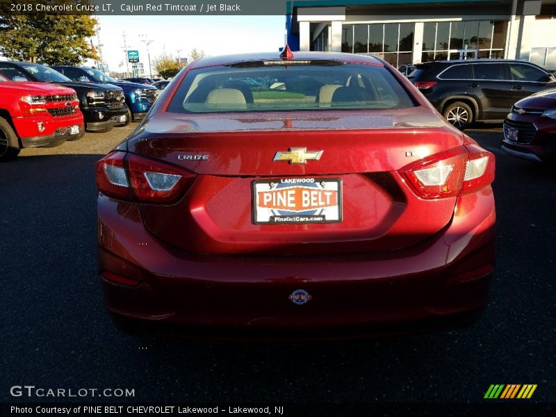 Cajun Red Tintcoat / Jet Black 2018 Chevrolet Cruze LT