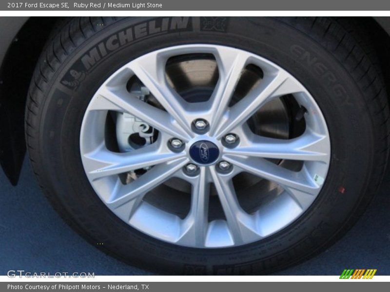 Ruby Red / Medium Light Stone 2017 Ford Escape SE