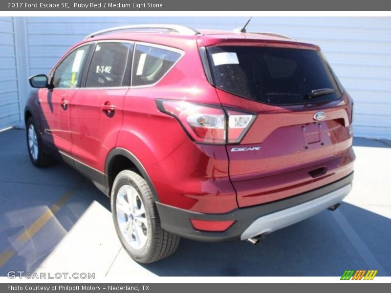 Ruby Red / Medium Light Stone 2017 Ford Escape SE