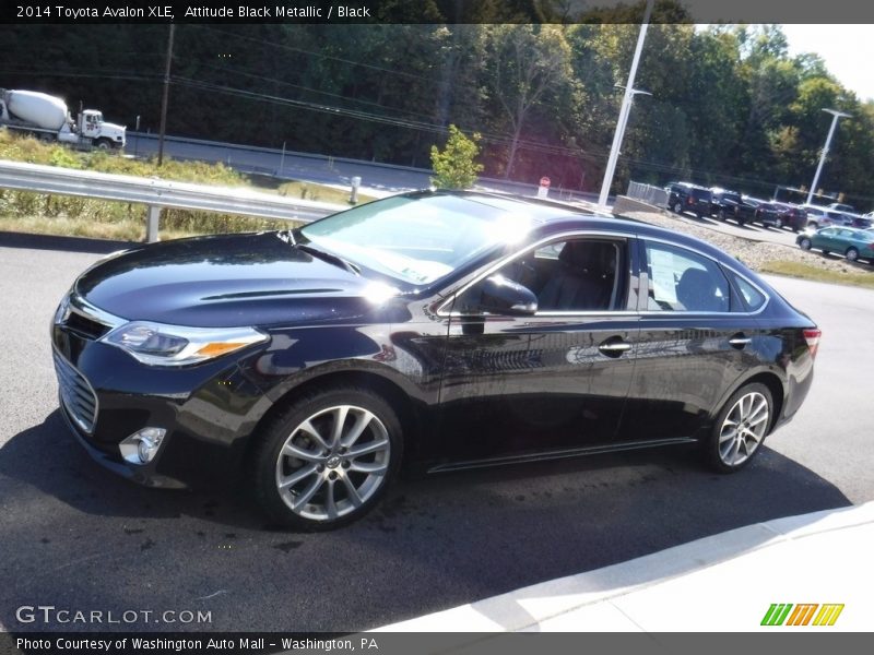 Attitude Black Metallic / Black 2014 Toyota Avalon XLE