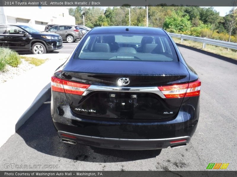 Attitude Black Metallic / Black 2014 Toyota Avalon XLE