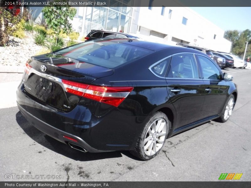 Attitude Black Metallic / Black 2014 Toyota Avalon XLE