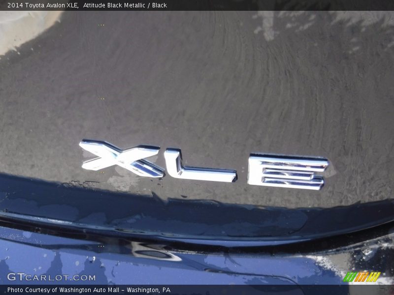 Attitude Black Metallic / Black 2014 Toyota Avalon XLE