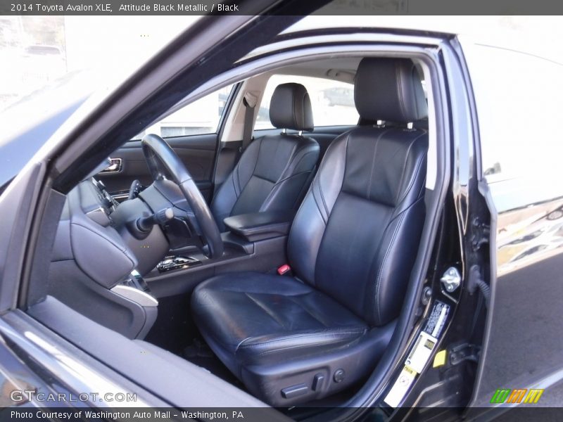 Attitude Black Metallic / Black 2014 Toyota Avalon XLE