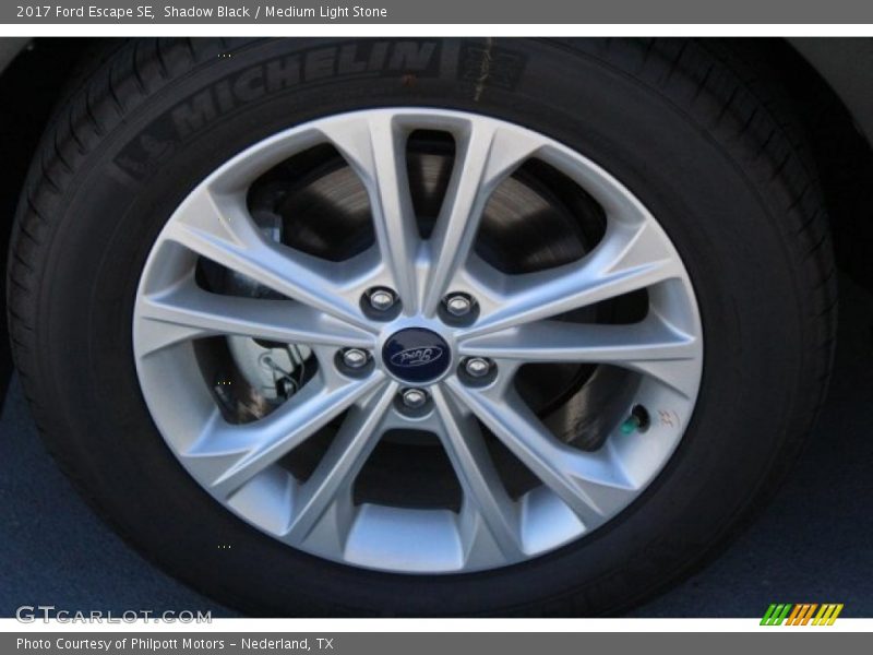 Shadow Black / Medium Light Stone 2017 Ford Escape SE