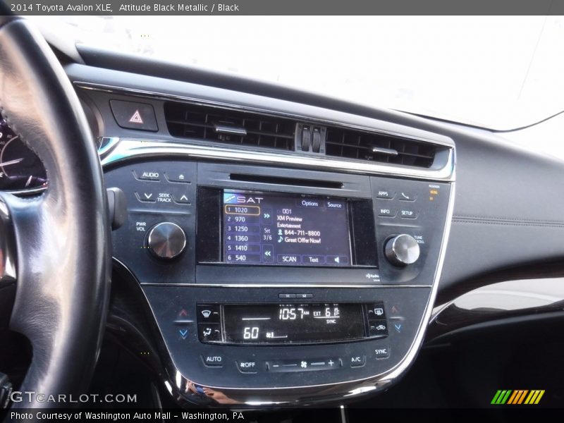 Attitude Black Metallic / Black 2014 Toyota Avalon XLE