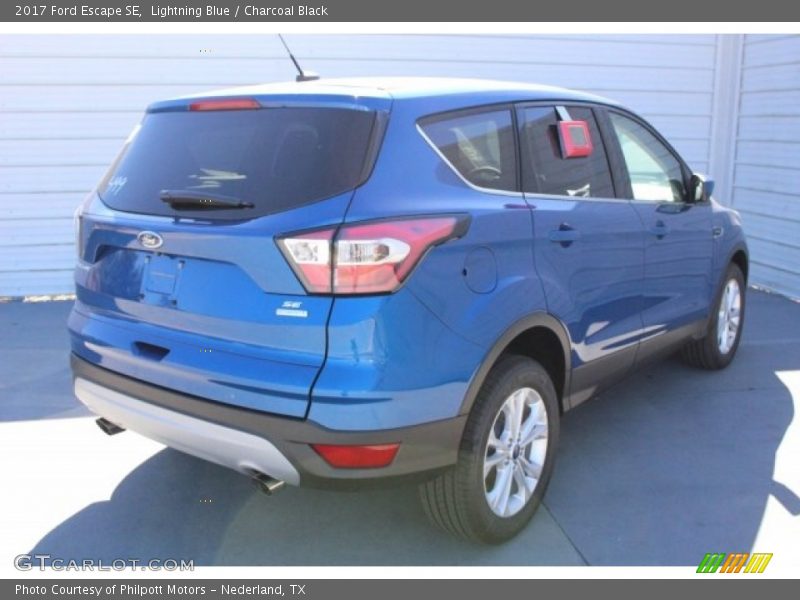 Lightning Blue / Charcoal Black 2017 Ford Escape SE